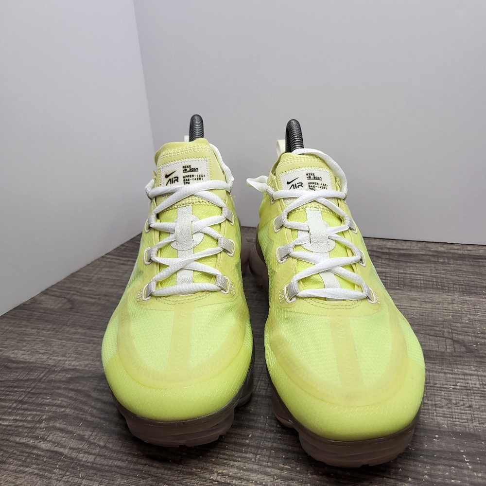 Nike Air VaporMax 2019 SE Womens Size 8 Green Athletic Running Shoes Sneakers - Picture 4 of 10
